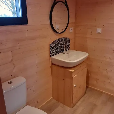 L'insolite De Nathcy Chalé Thiel-sur-Acolin