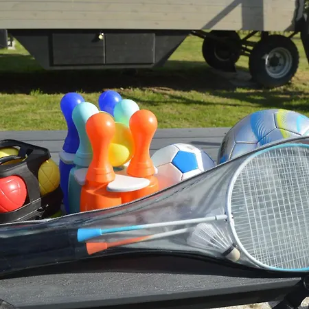 L'insolite De Nathcy Chalé