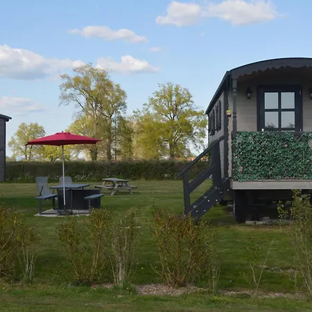 L'insolite De Nathcy Chalé Thiel-sur-Acolin