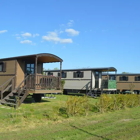 Chalé L'insolite De Nathcy Thiel-sur-Acolin
