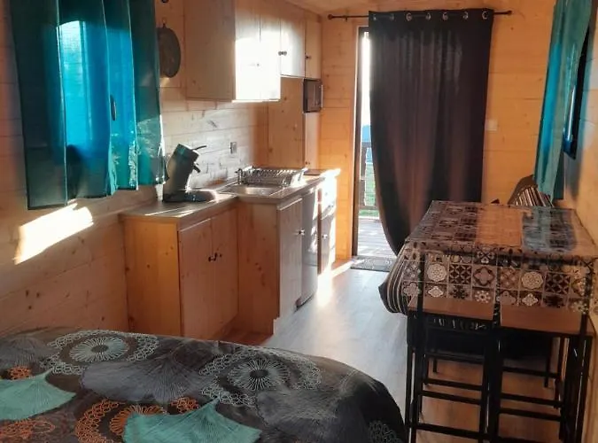 Chalé L'insolite De Nathcy Thiel-sur-Acolin